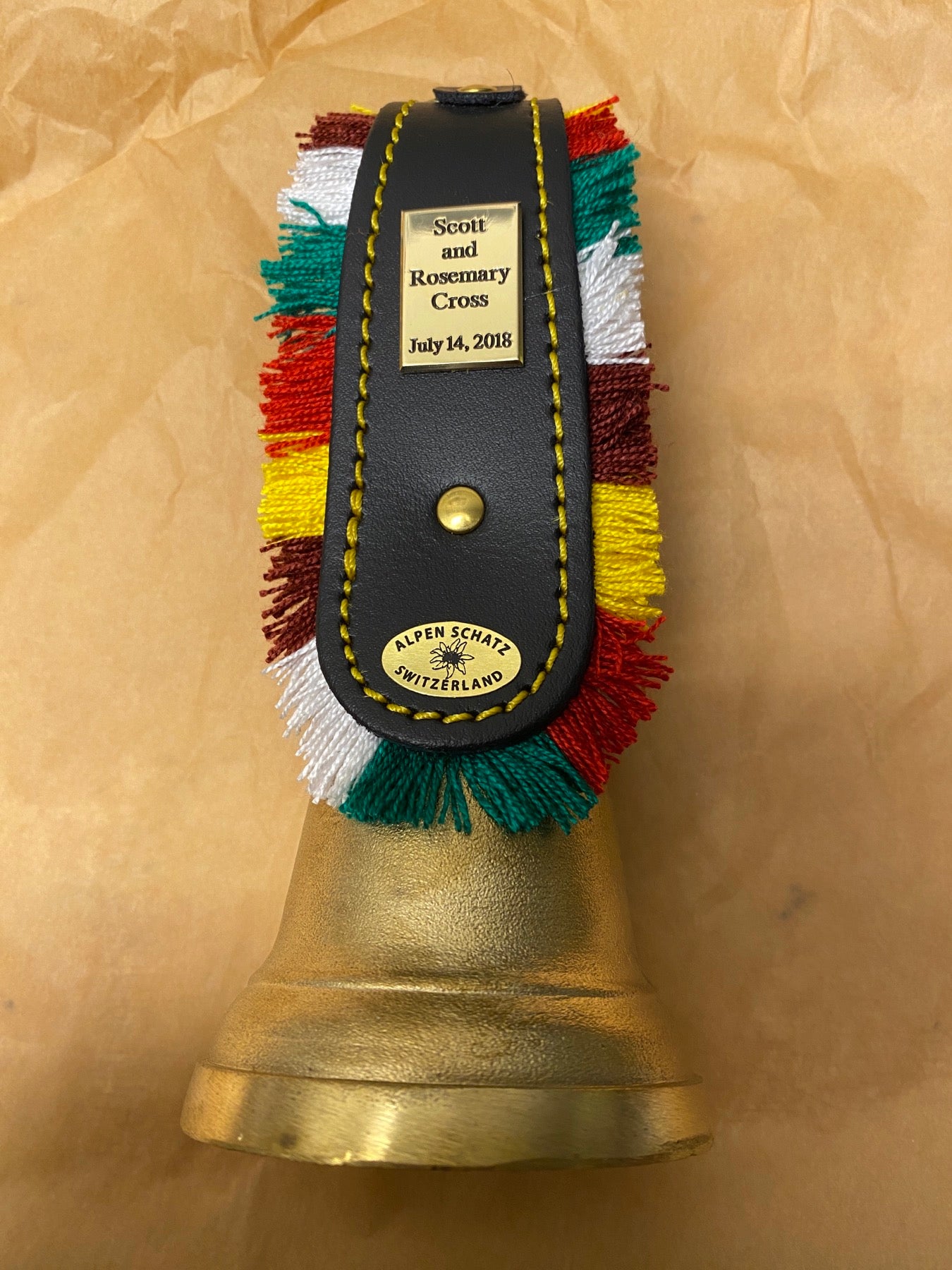 OVERSTOCK Swiss Cowbells: Glocken – Alpen Schatz