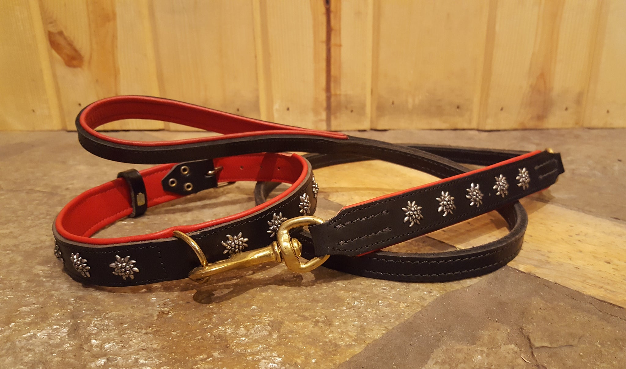 1 1/4 Medium Edelweiss Swiss Dog Collar – Alpen Schatz